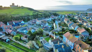 Situation- click for photo gallery